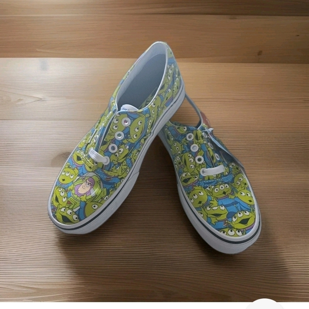 Vans Disney Pixar Glow in the Dark Toy Story Alien Shoes W 7 M5.5 Collecions